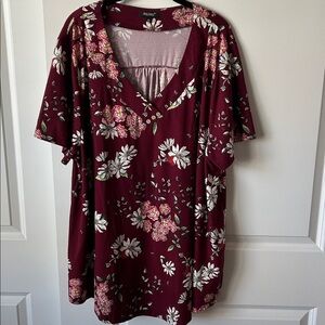 NWOT Folunsi Women’s Short Sleeve Blouse 4X